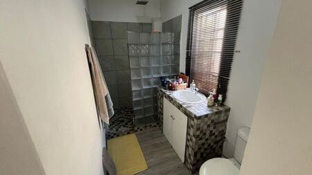 2 Bedroom cottage to rent in West Riding, Hillcrest