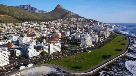 2 Bedroom apartment to rent in Sea Point, Cape Town