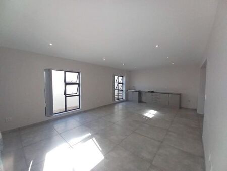 1 Bedroom bachelor apartment to rent in Calypso Beach, Langebaan