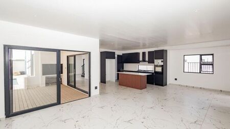 4 Bedroom house to rent in Sandown, Blouberg