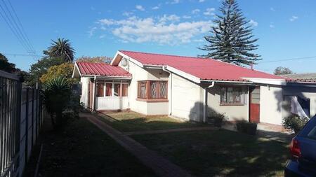 4 Bedroom House in Goodwood Central