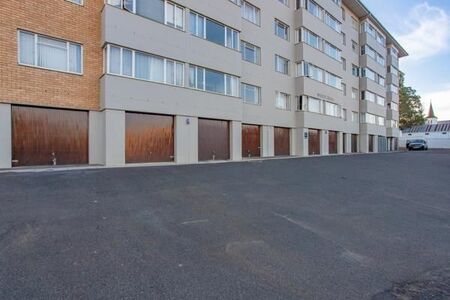 2 Bedroom Apartment in Buitenverwagting