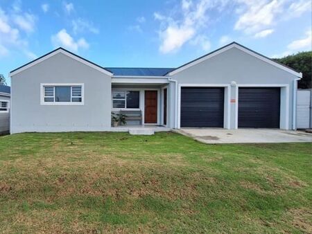 3 Bedroom House in Franskraal