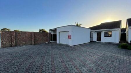 2 Bedroom Townhouse in George Central