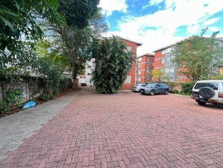 2 Bedroom Apartment in Essenwood