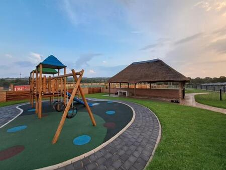 1 Bedroom Apartment in Mooikloof Equestrian Estate