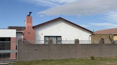 3 Bedroom house to rent in Montana, Cape Town