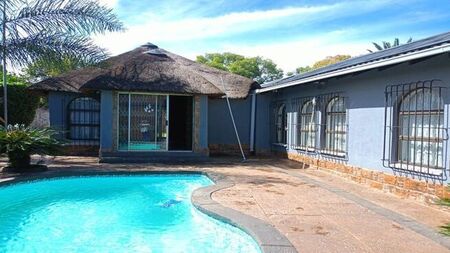 3 Bedroom house to rent in Crystal Park, Benoni