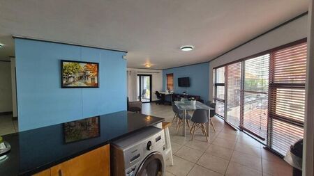1 Bedroom apartment to rent in Three Anchor Bay, Cape Town
