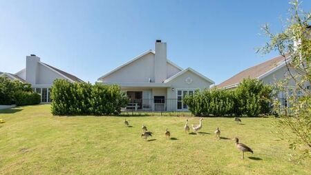 3 Bedroom House in Val de Vie Estate