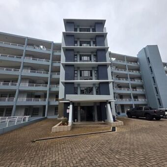 4 Bedroom Simplex in Manaba Beach