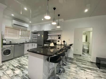 2 Bedroom Apartment in Royldene