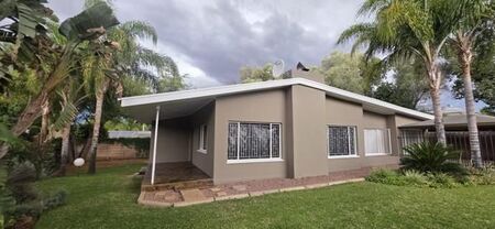 3 Bedroom House in Middelpos