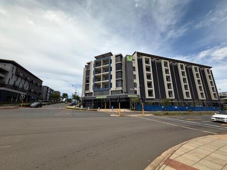 2 Bedroom Apartment in New Town Centre (Gateway)