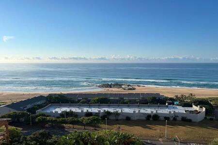 2 Bedroom Apartment in Amanzimtoti