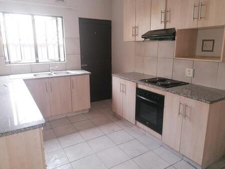 2 Bedroom Flat in Parkgate