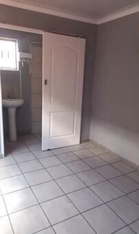Studio apartment in Protea Glen