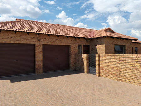 2 Bedroom Townhouse in Naudeville