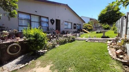 3 Bedroom House in Fairbridge Heights