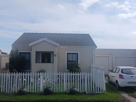 2 Bedroom townhouse - freehold to rent in Onverwacht, Strand