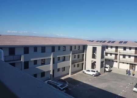 2 Bedroom apartment to rent in Grassy Park, Cape Town
