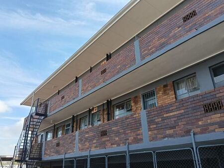 1 Bedroom apartment to rent in Rhodesfield, Kempton Park