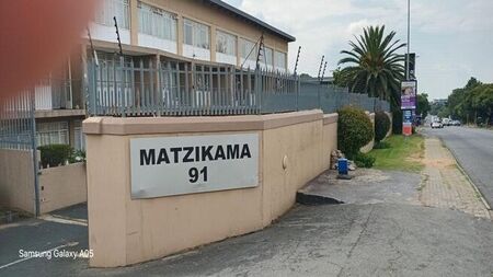 2 Bedroom duplex apartment to rent in Ferndale, Randburg