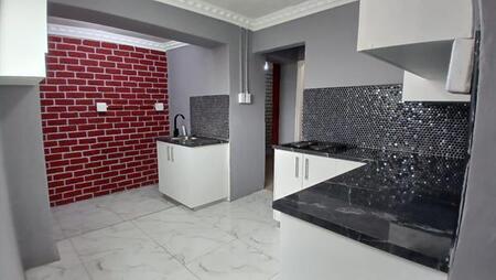 1 Bedroom Apartment in Van Riebeeck Heights