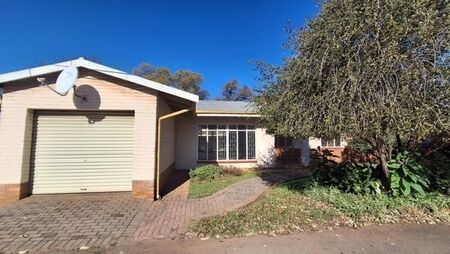 1 Bedroom House in Duncanville