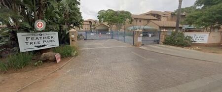 1 Bedroom Townhouse in Die Hoewes