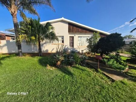 3 Bedroom House in Bothasrus
