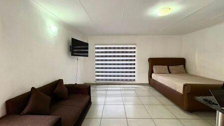 1 Bedroom bachelor flat to rent in Secunda