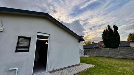 1 Bedroom bachelor flat to rent in Secunda