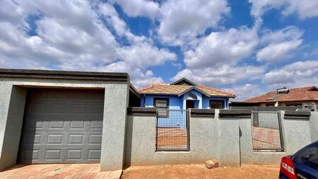3 Bedroom house to rent in The Orchards, Akasia