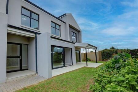 3 Bedroom House in Kraaibosch Park