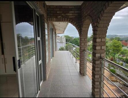 3 Bedroom Apartment in Avoca
