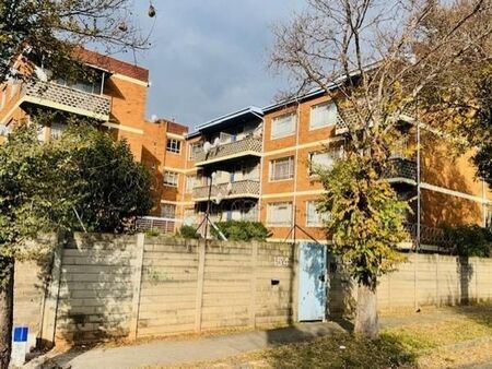 1 Bedroom Apartment in Rosettenville