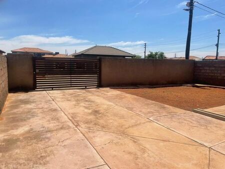 2 Bedroom house to rent in Protea Glen, Soweto