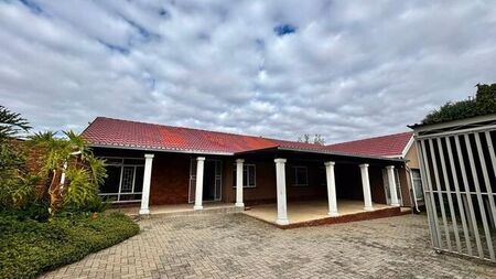 4 Bedroom house to rent in Secunda