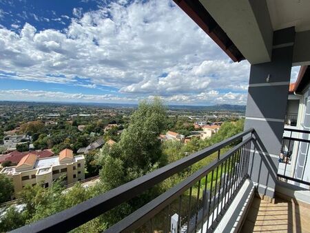 2 Bedroom apartment to rent in Constantia Kloof, Roodepoort
