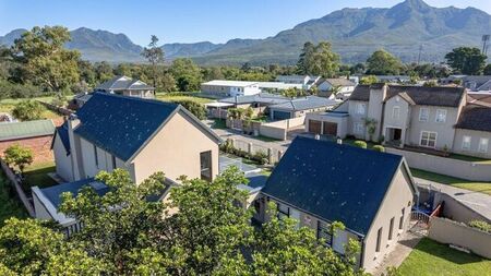 5 Bedroom house to rent in King George Park