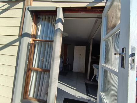 1 Bedroom house to rent in De Rust, Oudtshoorn
