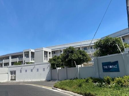 2 Bedroom Apartment in Parow Central