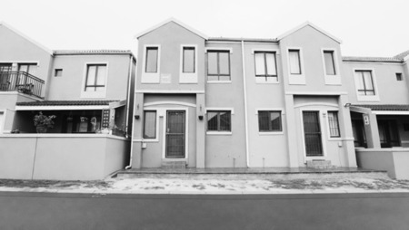 2 Bedroom Duplex in Normandie