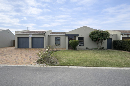4 Bedroom House in Edgemead