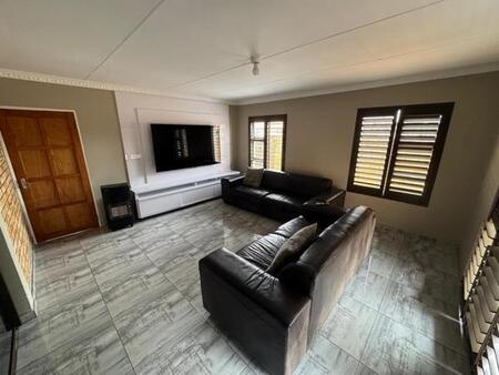 4 Bedroom Cluster in Sunair Park