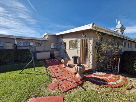 2 Bedroom Apartment in Eureka