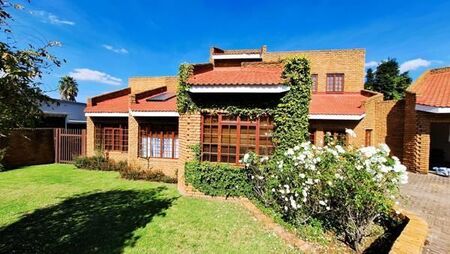 3 Bedroom House in Vanderbijlpark Sw