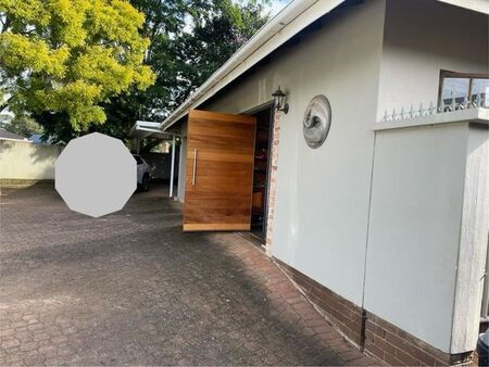 1 Bedroom bachelor flat to rent in Winston Park, Kloof