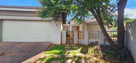 3 Bedroom townhouse - sectional to rent in Wilkoppies, Klerksdorp